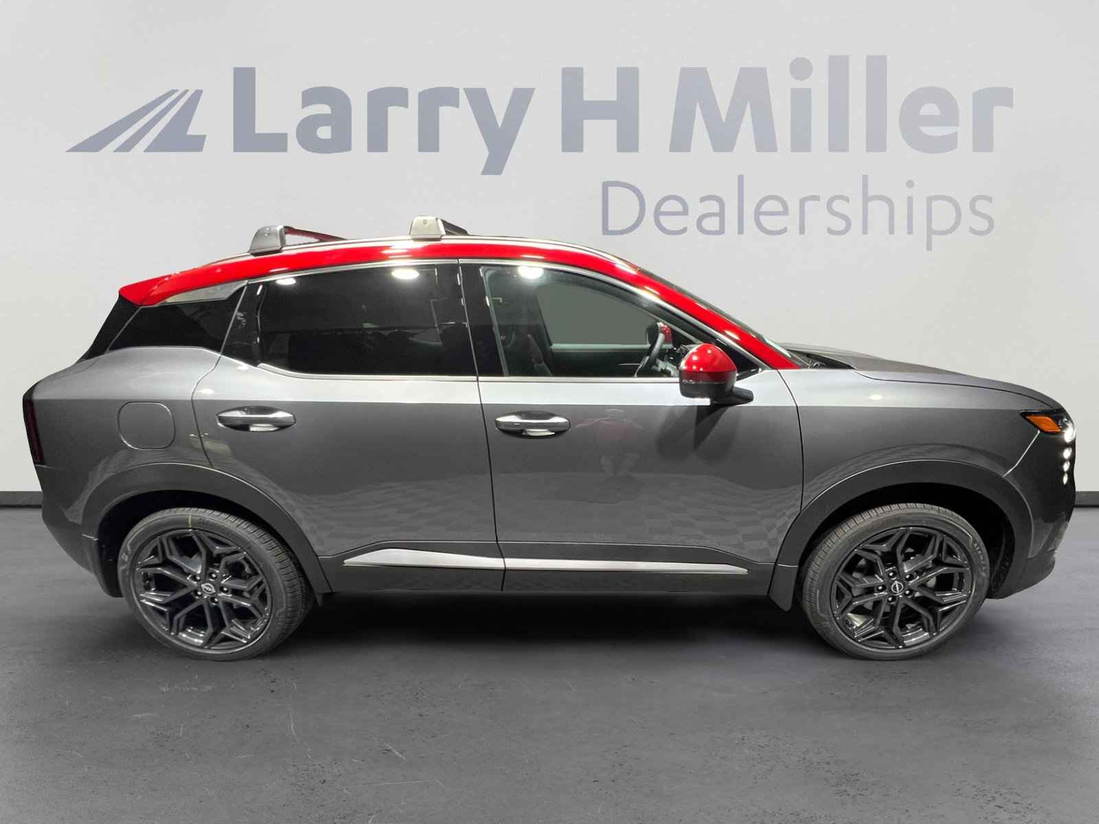 New 2026 Nissan Kicks SR w/ SR Premium Package AWD/4WD image 6