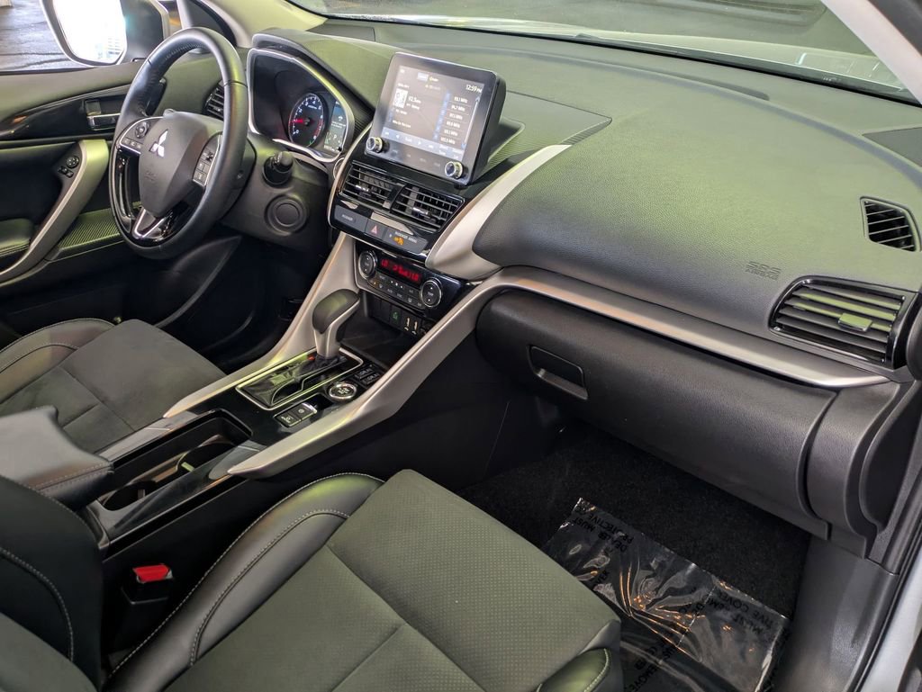 Used 2025 Mitsubishi Eclipse Cross AWD image 29