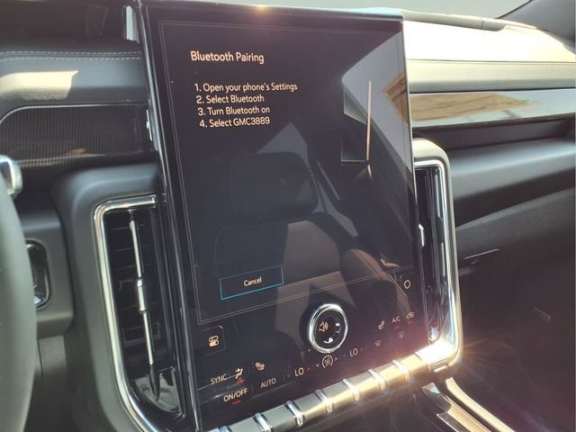 New 2026 GMC Yukon XL Elevation AWD/4WD image 11