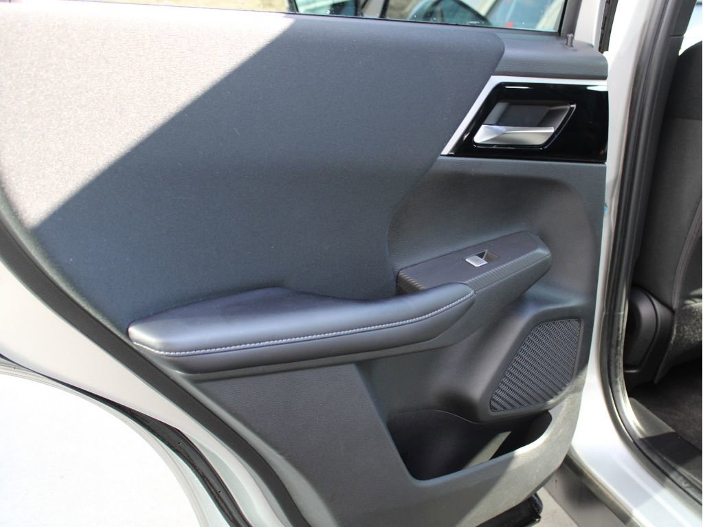 Used 2022 Mitsubishi Outlander ES image 30