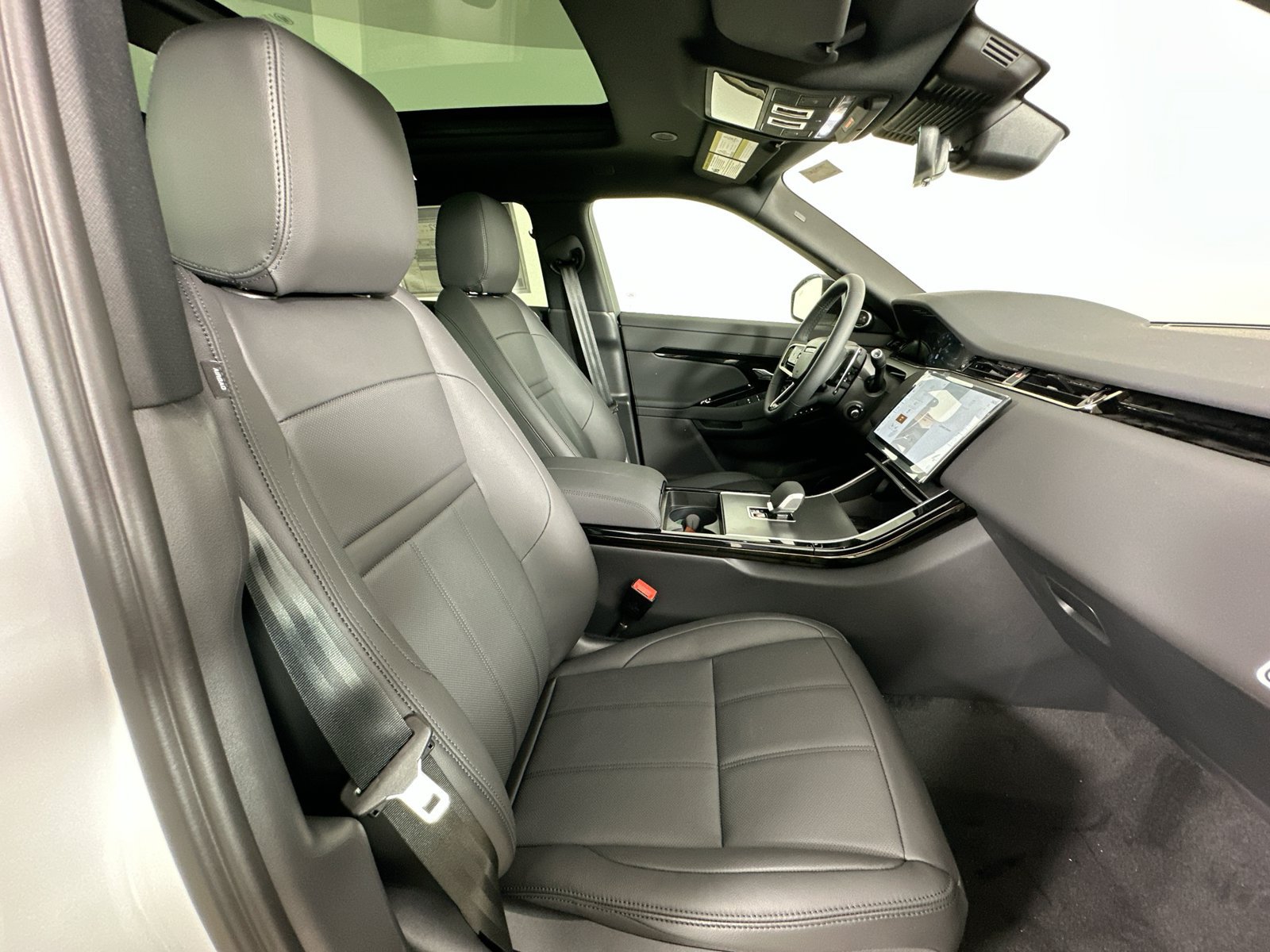 New 2026 Land Rover Range Rover Evoque S AWD/4WD image 42