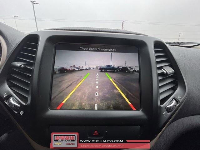 Used 2017 Jeep Cherokee Latitude w/ Comfort & Sound Group image 15