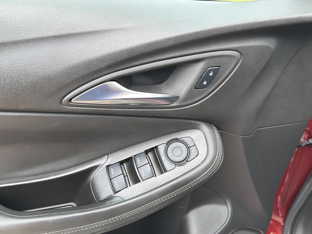 Used 2024 Buick Encore GX Preferred w/ Comfort Package FWD image 18