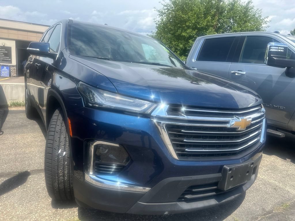 Used 2023 Chevrolet Traverse LT AWD/4WD image 16