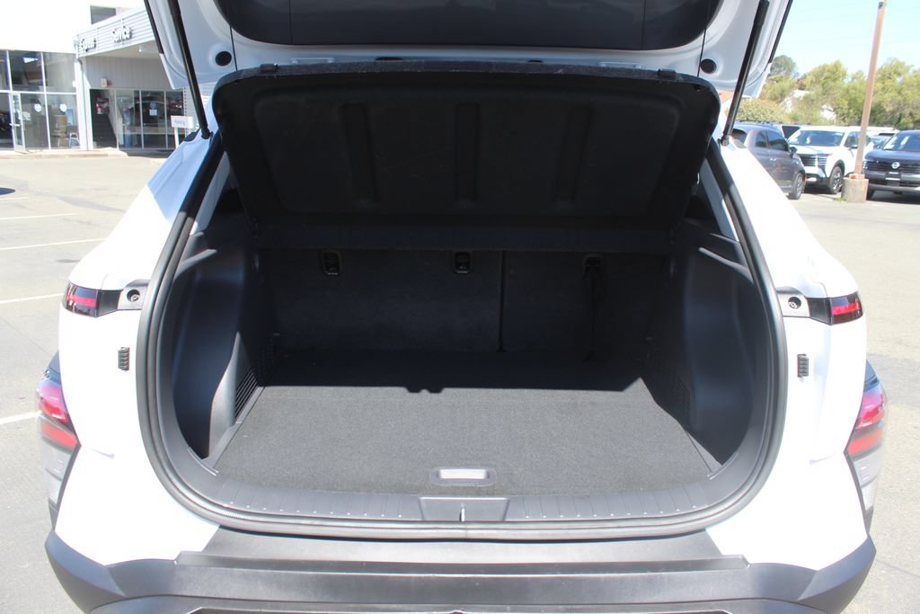 Used 2024 Hyundai Kona SEL FWD image 10