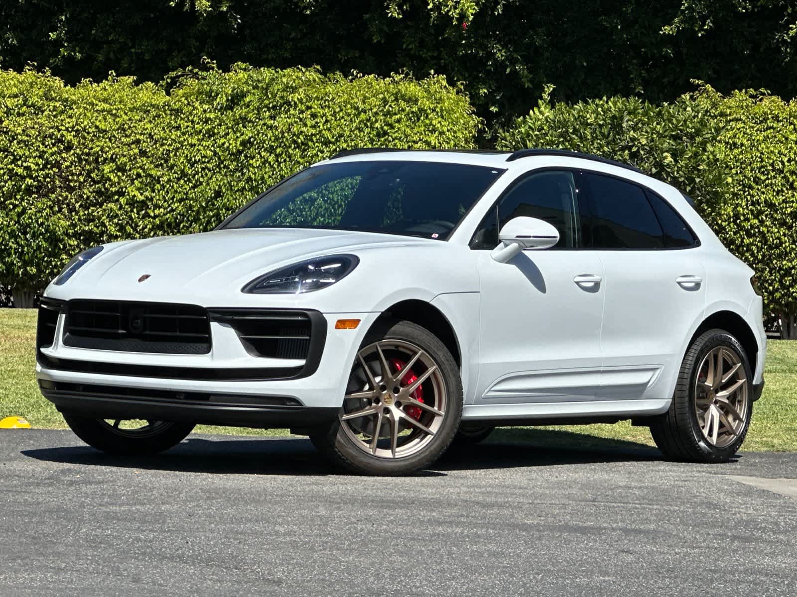 New 2026 Porsche Macan S AWD/4WD image 1