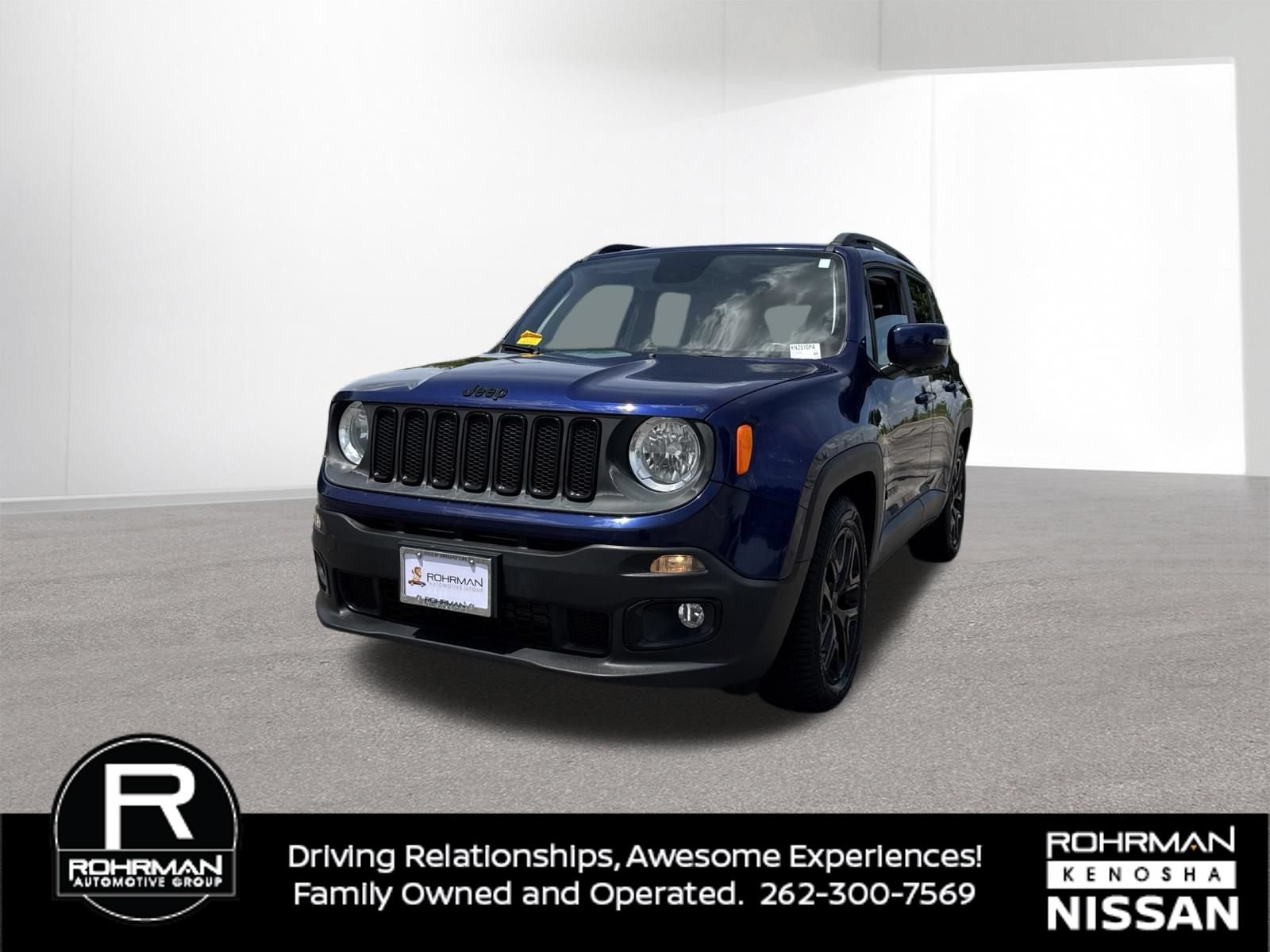 Used 2018 Jeep Renegade Altitude w/ Cold Weather Group FWD image 2