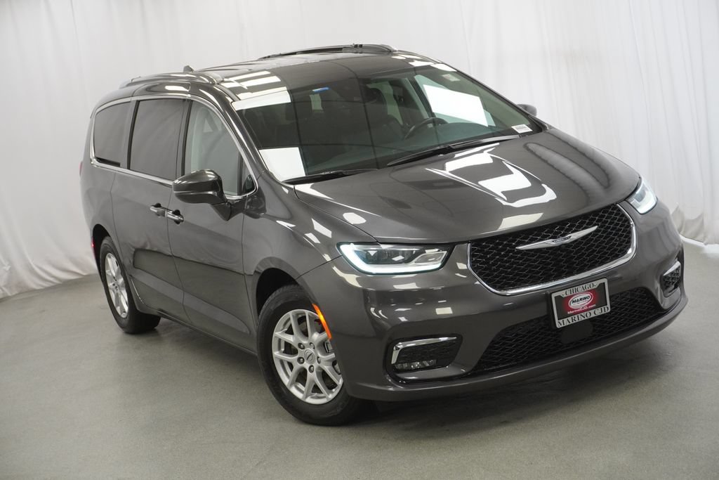 Certified 2021 Chrysler Pacifica Touring-L FWD image 9