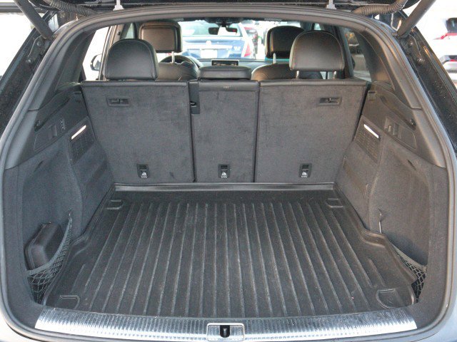 Used 2018 Audi SQ5 Prestige w/ Prestige Package image 32