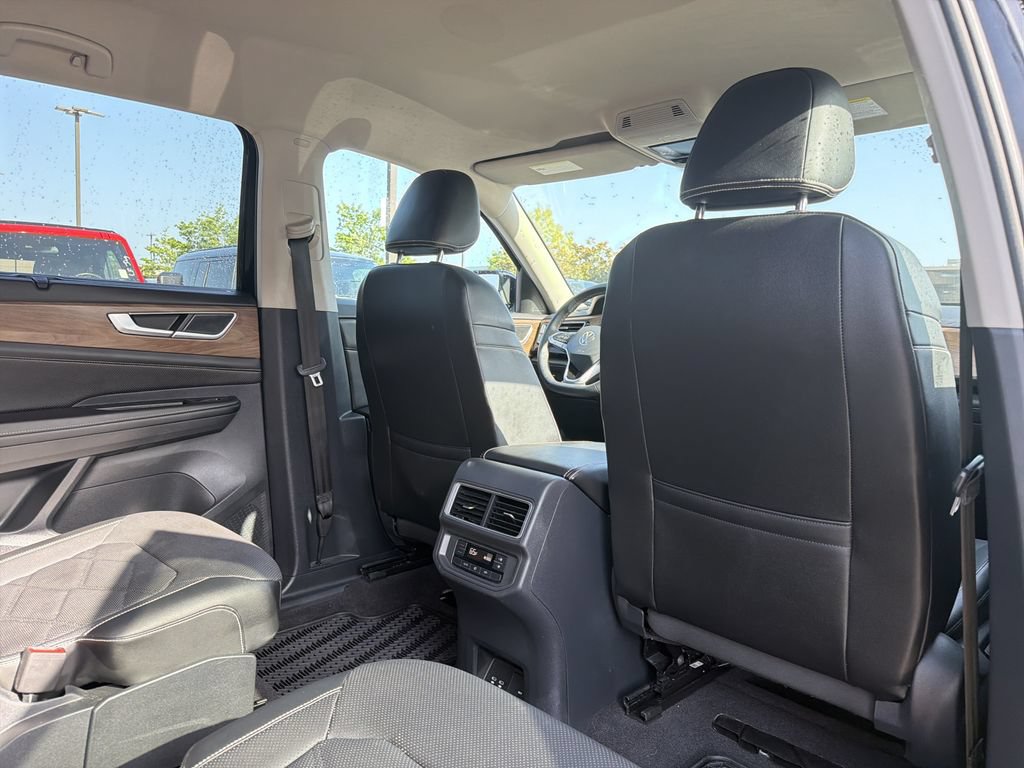 Used 2024 Volkswagen Atlas SE FWD image 18