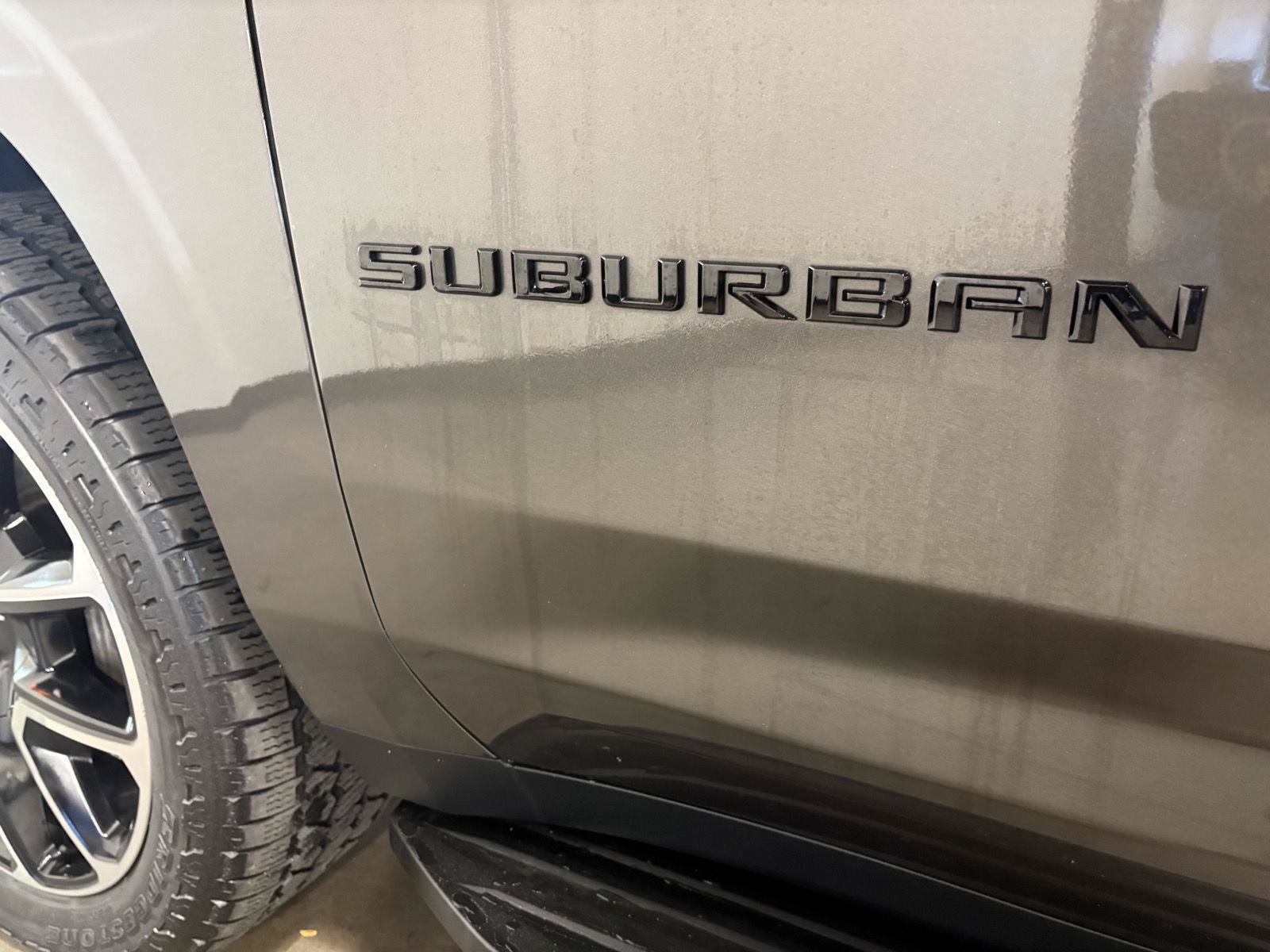 Used 2021 Chevrolet Suburban RST w/ Luxury Package AWD/4WD image 10