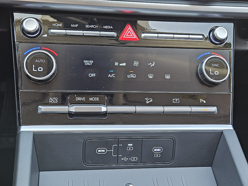 New 2026 Hyundai Santa Fe SE FWD image 19
