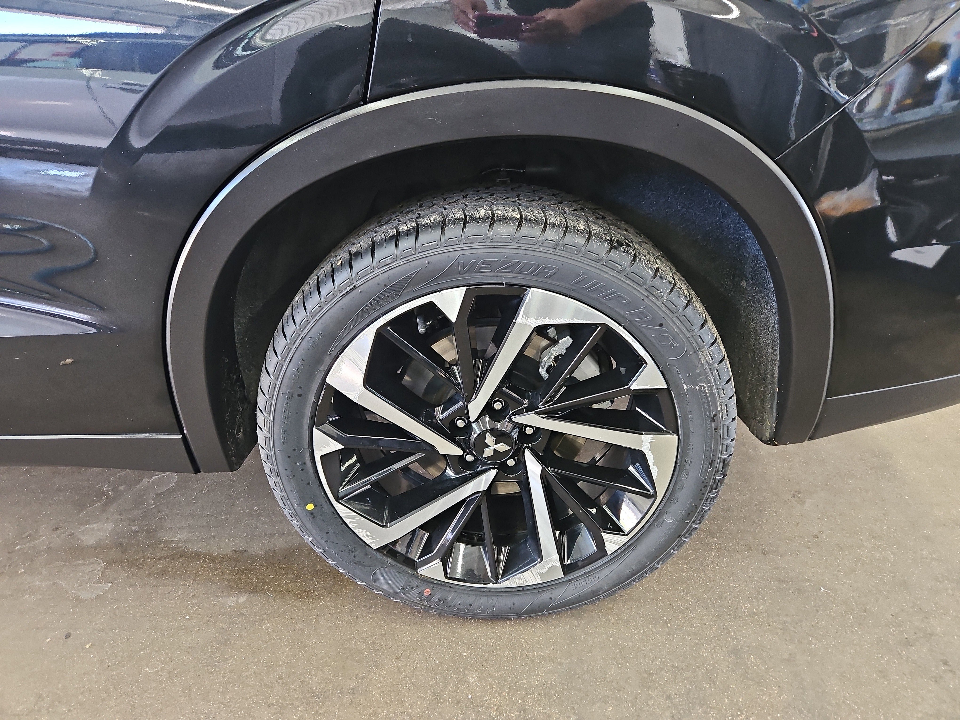 Used 2023 Mitsubishi Outlander SE image 17