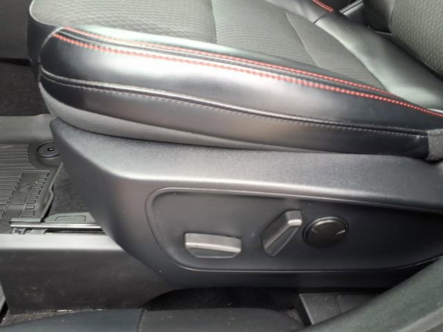 Certified 2024 Ford Escape ST-Line w/ Tech Pack #1 AWD/4WD image 15