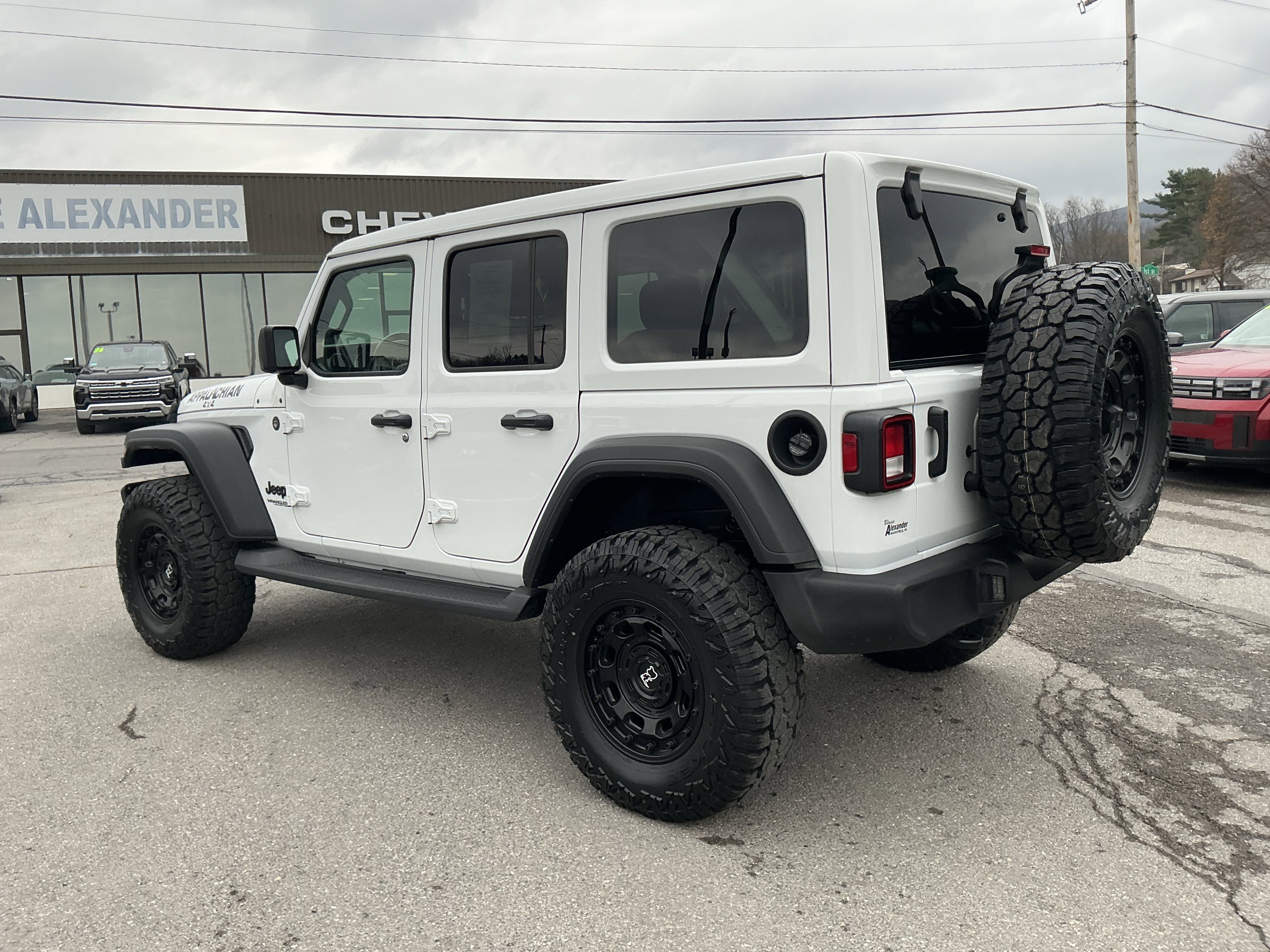 Used 2022 Jeep Wrangler Unlimited Sport w/ Sun And Sound Package image 6