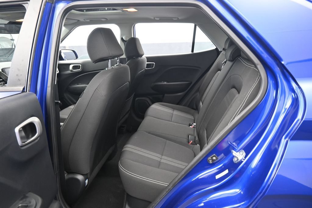 Used 2022 Hyundai Venue SEL FWD image 28