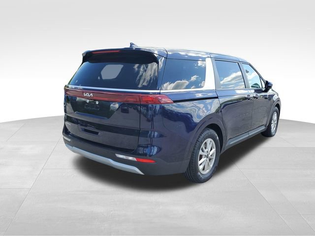 Used 2024 Kia Carnival LX FWD image 4