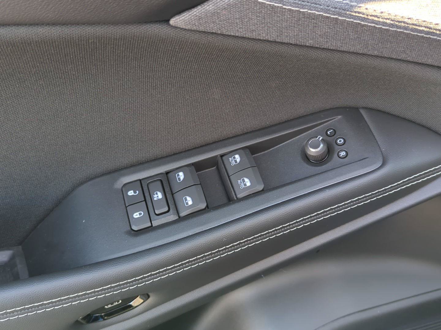New 2026 Jeep Cherokee Laredo AWD/4WD image 14