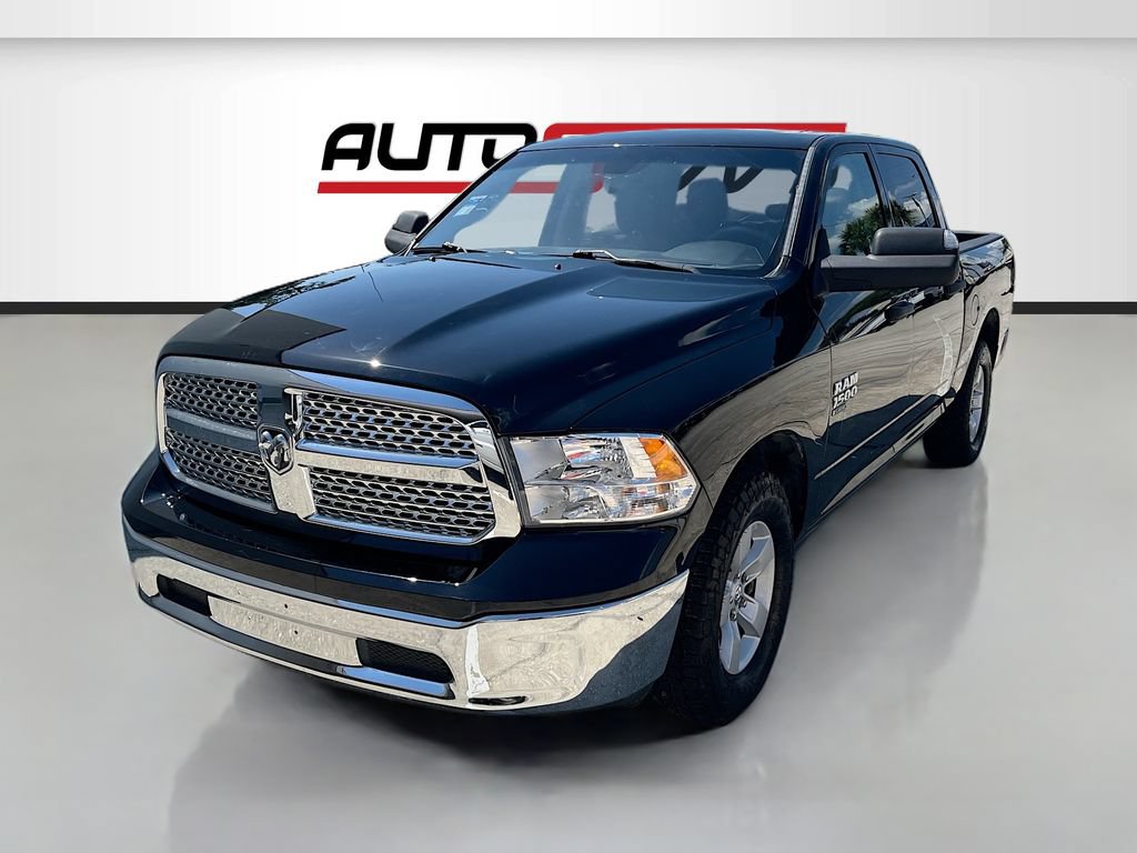 Used 2023 RAM 1500 Classic SLT w/ Trailer & Traction Group RWD image 3