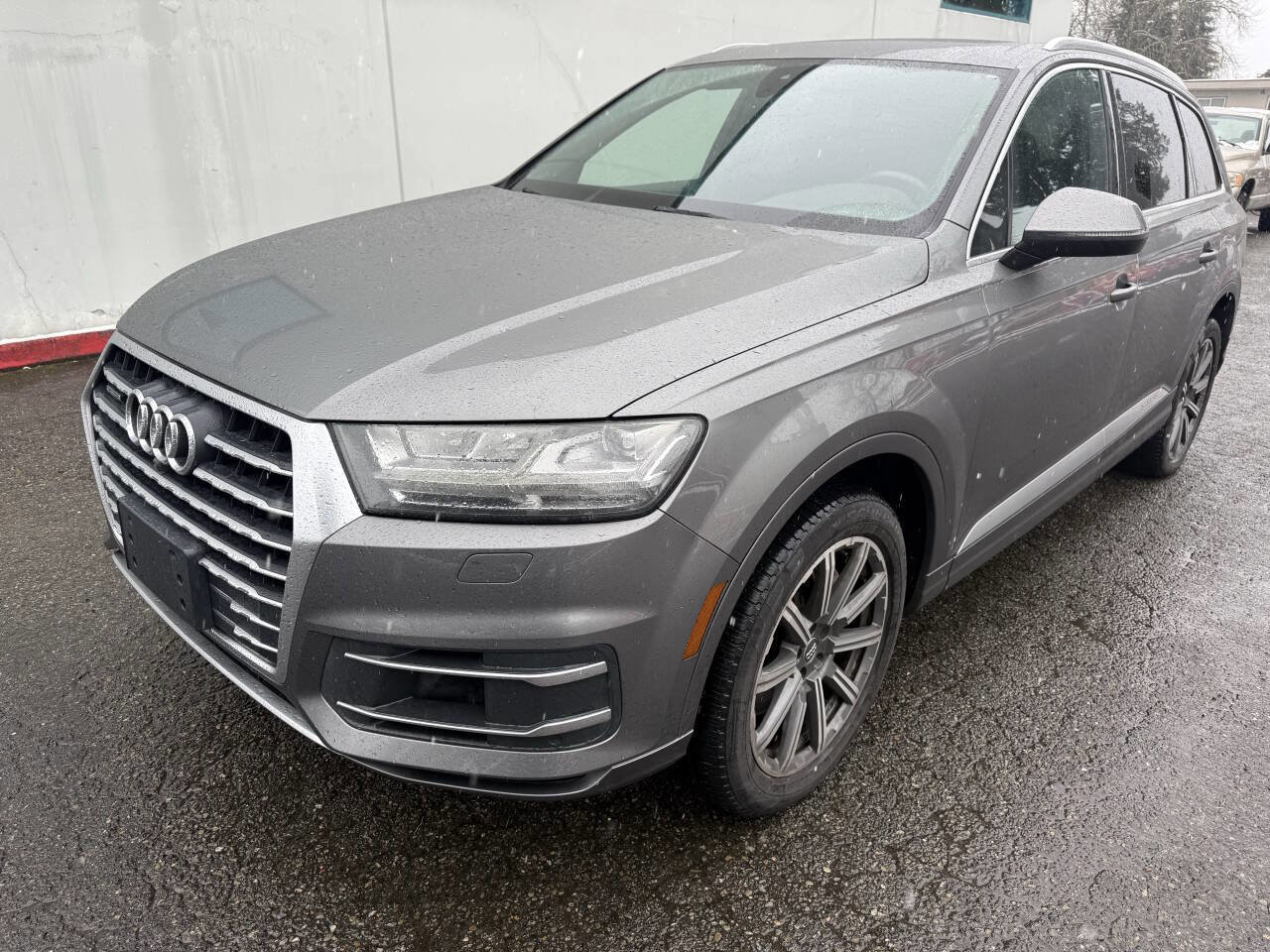 Used 2017 Audi Q7 3.0T Premium Plus image 1