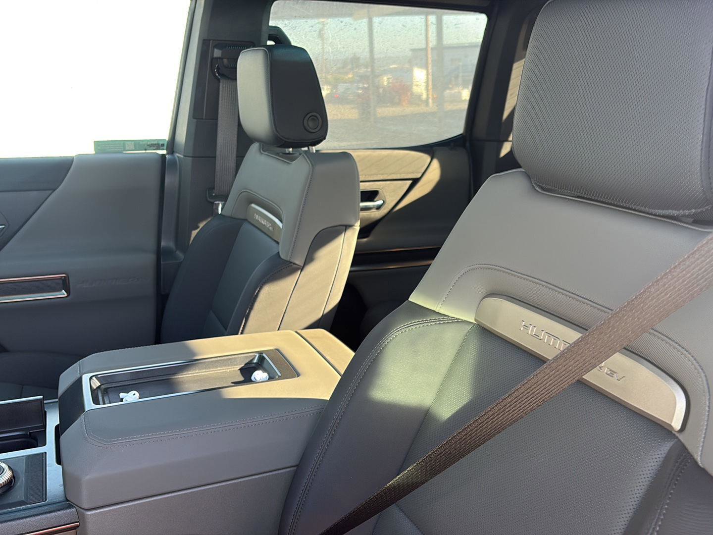 Used 2025 GMC Hummer EV 3X w/ Extreme Off-Road Package image 8