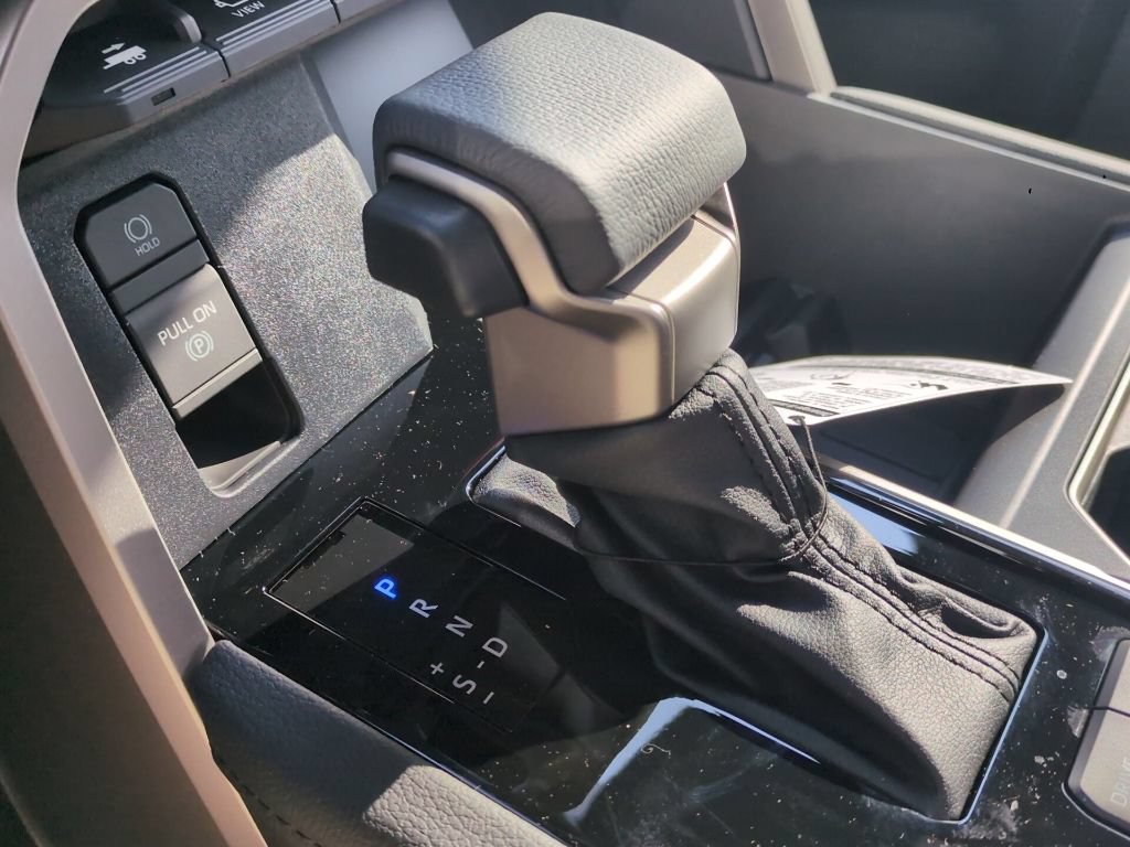 New 2026 Toyota Tundra Limited AWD/4WD image 18