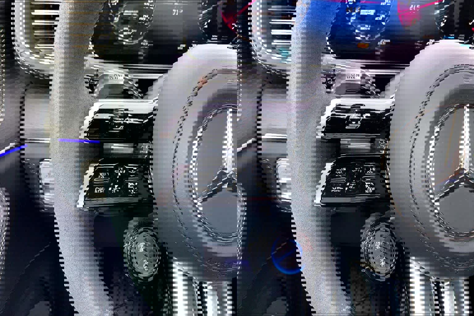 Used 2025 Mercedes-Benz GLE 63 AMG S image 24