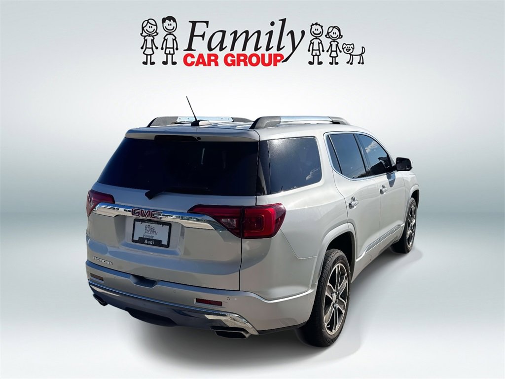 Used 2019 GMC Acadia Denali image 3