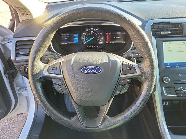 Used 2020 Ford Fusion SE image 22