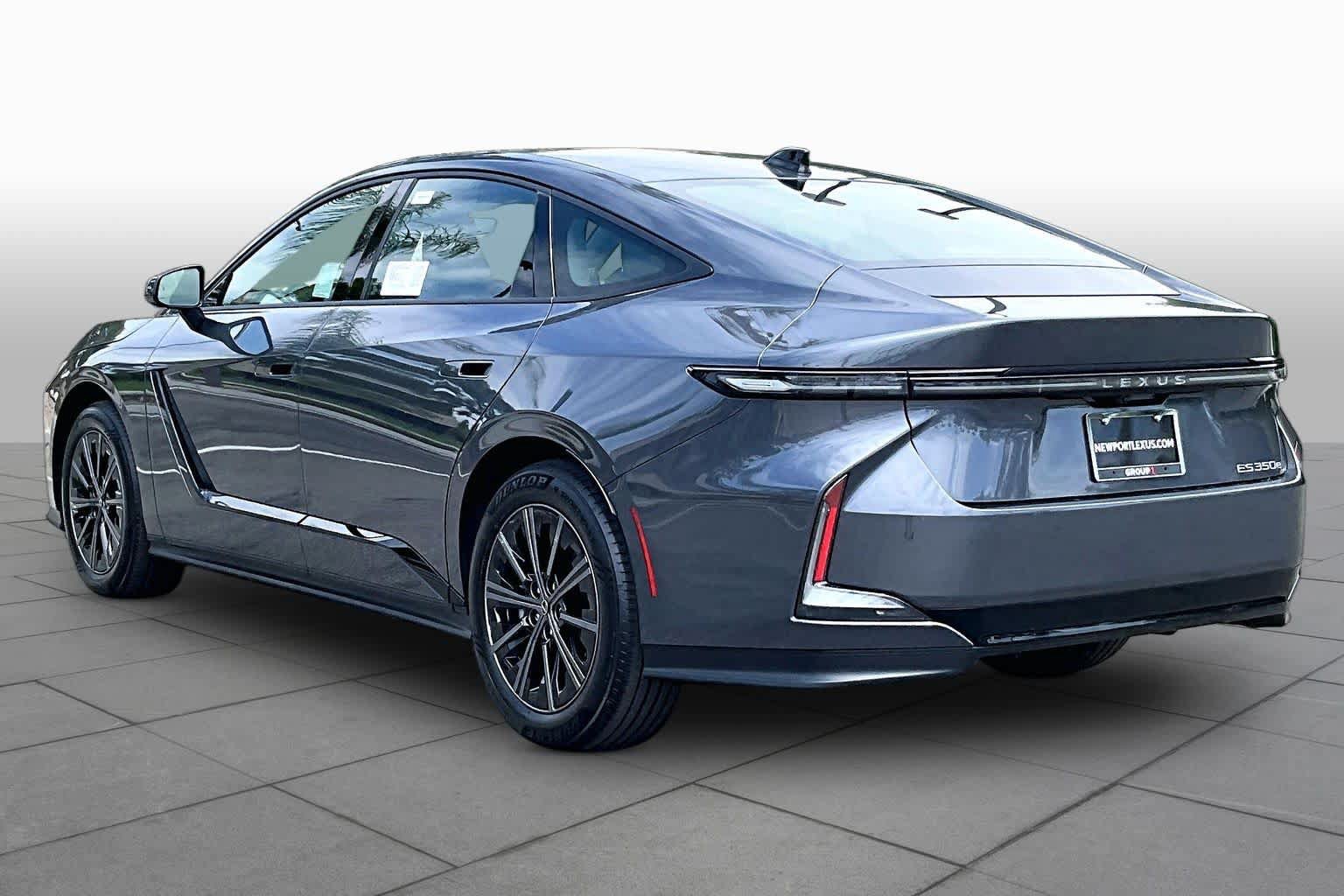 New 2026 Lexus ES 350e FWD image 7