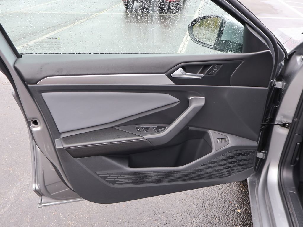 New 2026 Volkswagen Jetta SE image 21