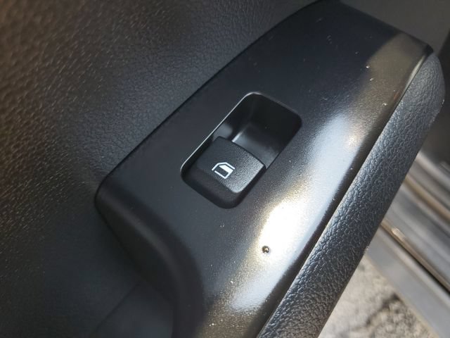 Used 2023 Kia Soul LX w/ LX Technology Package FWD image 14