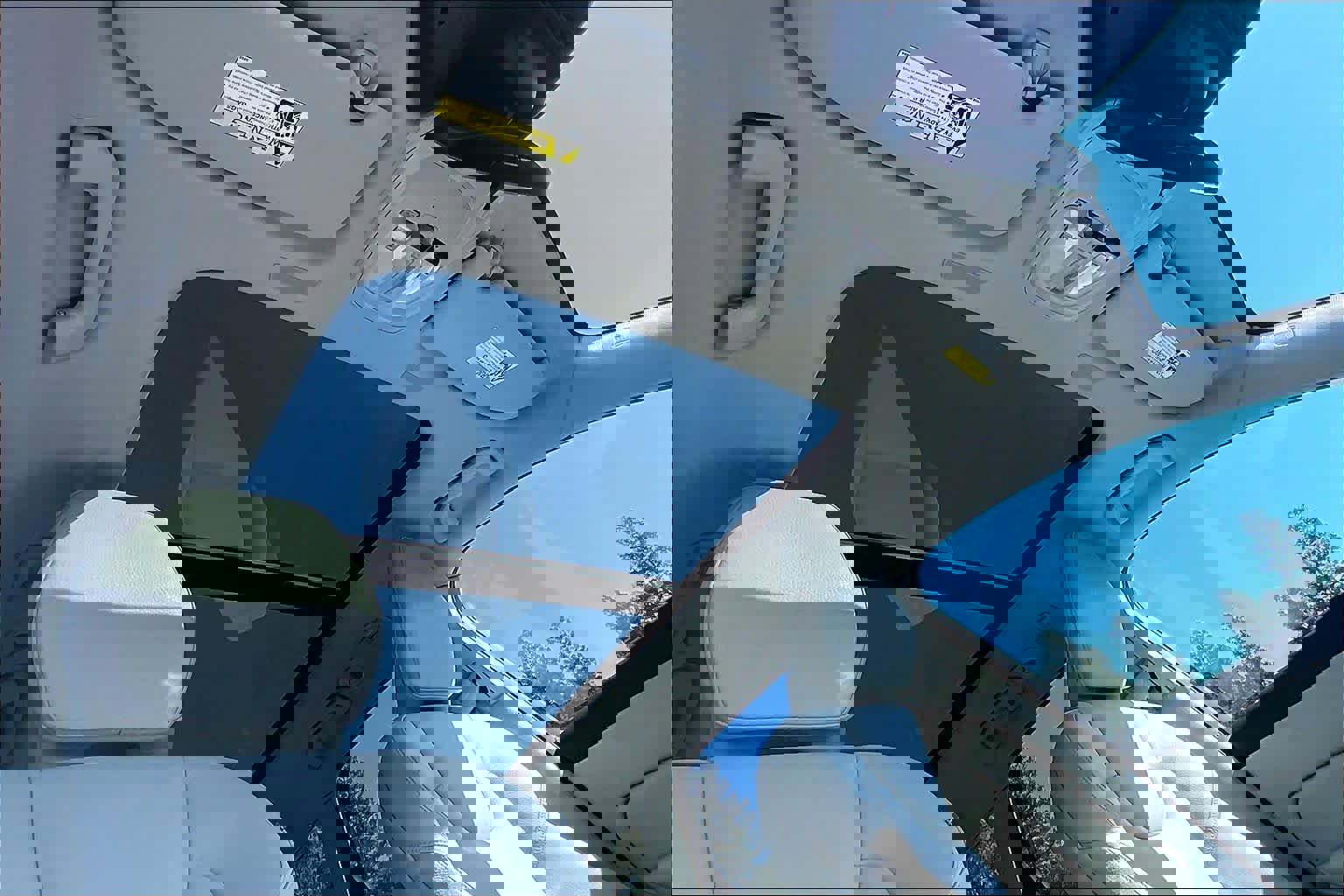 Used 2023 Volvo XC60 T8 Plus w/ Protection Package Premier image 25