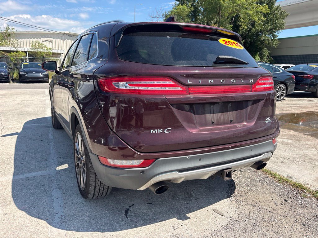 Used 2016 Lincoln MKC Reserve w/ Lincoln MKC Climate Package FWD image 5