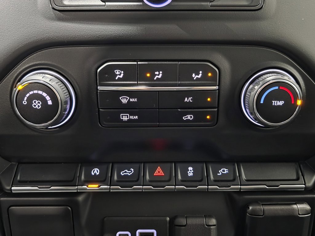 Used 2021 Chevrolet Silverado 1500 Custom image 32