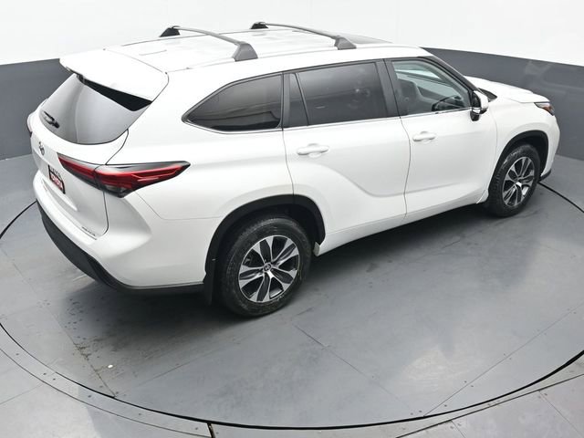 Certified 2023 Toyota Highlander XLE image 51