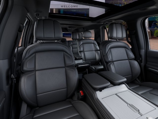 New 2027 Lincoln Navigator L Reserve w/ Jet Appearance Package AWD/4WD image 11