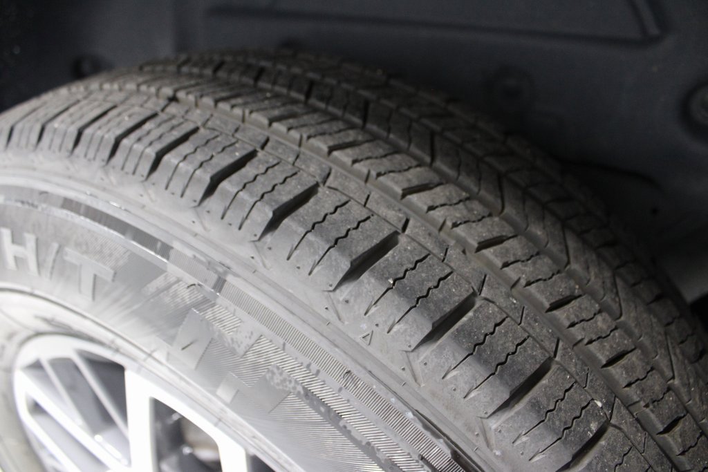 Used 2024 Jeep Wrangler Sahara image 19