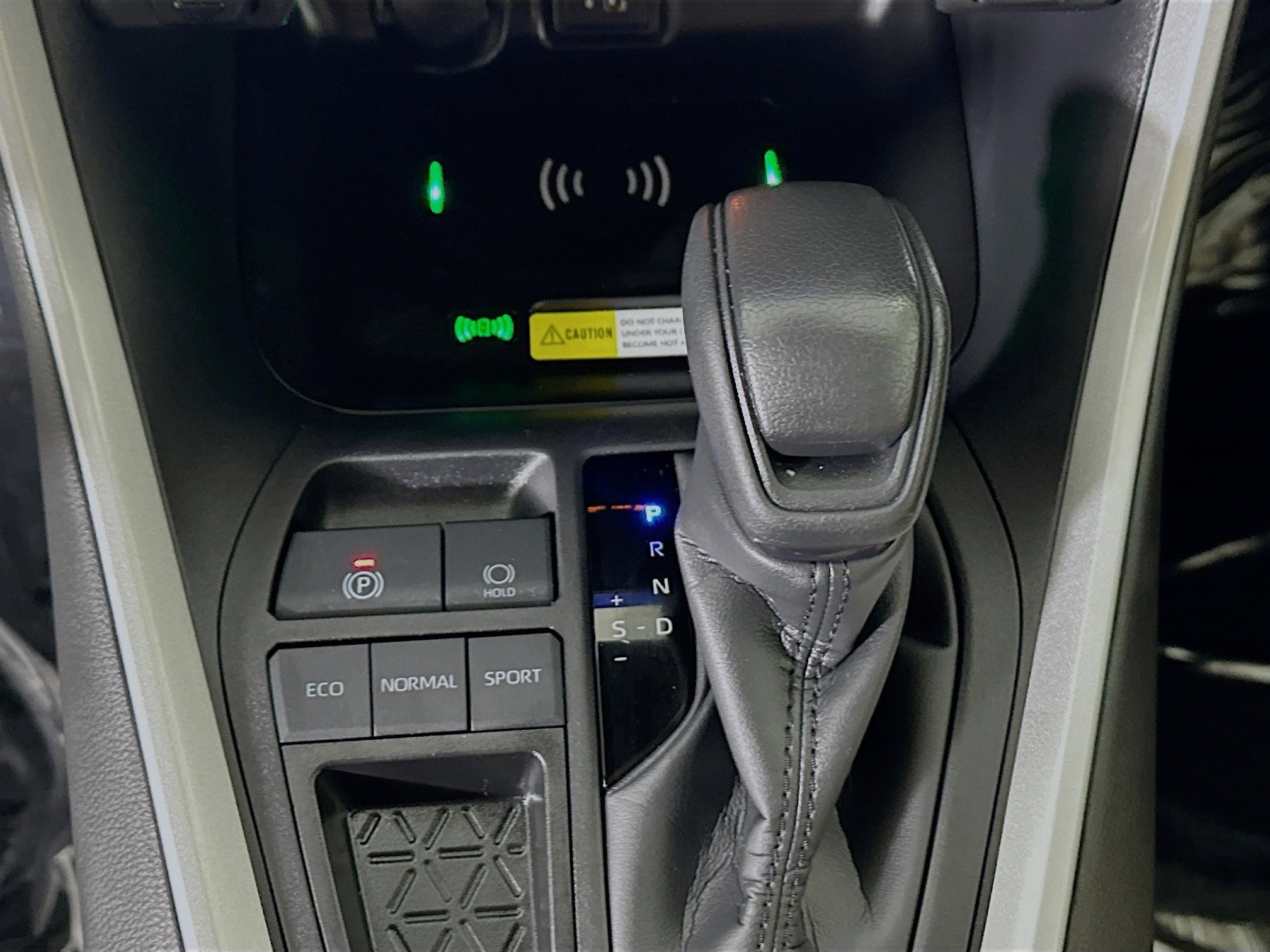 Certified 2025 Toyota RAV4 LE FWD image 20