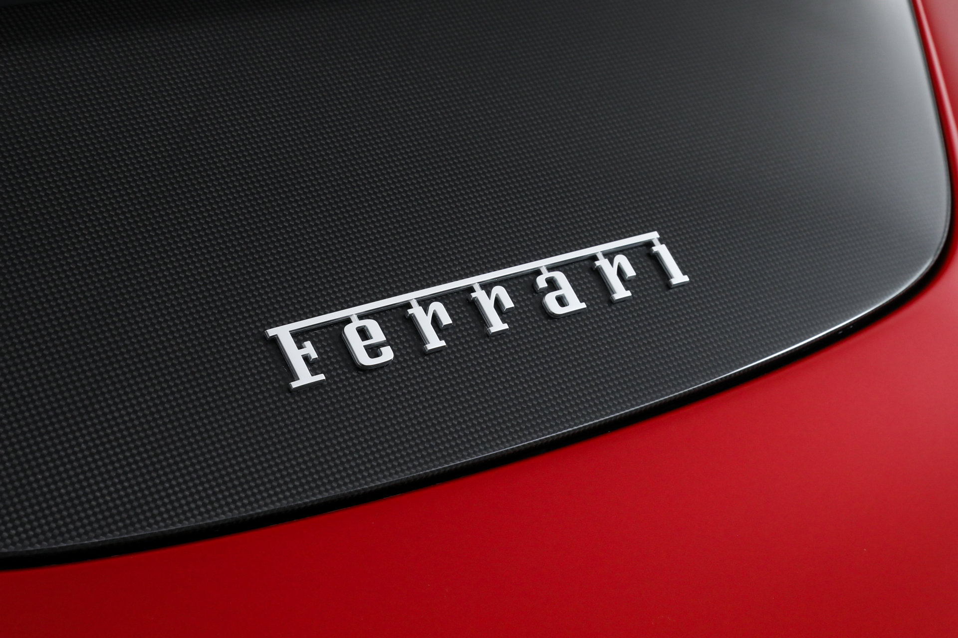 Used 2025 Ferrari Roma Spider image 20