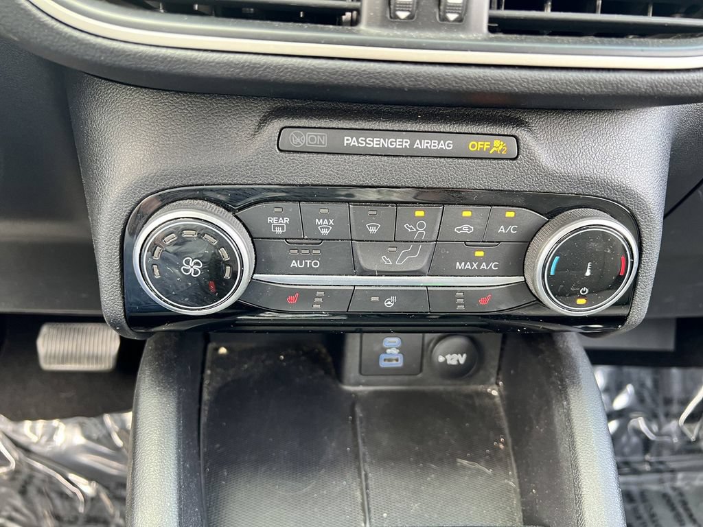 Certified 2022 Ford Escape SE w/ SE Sport Appearance Package AWD/4WD image 23