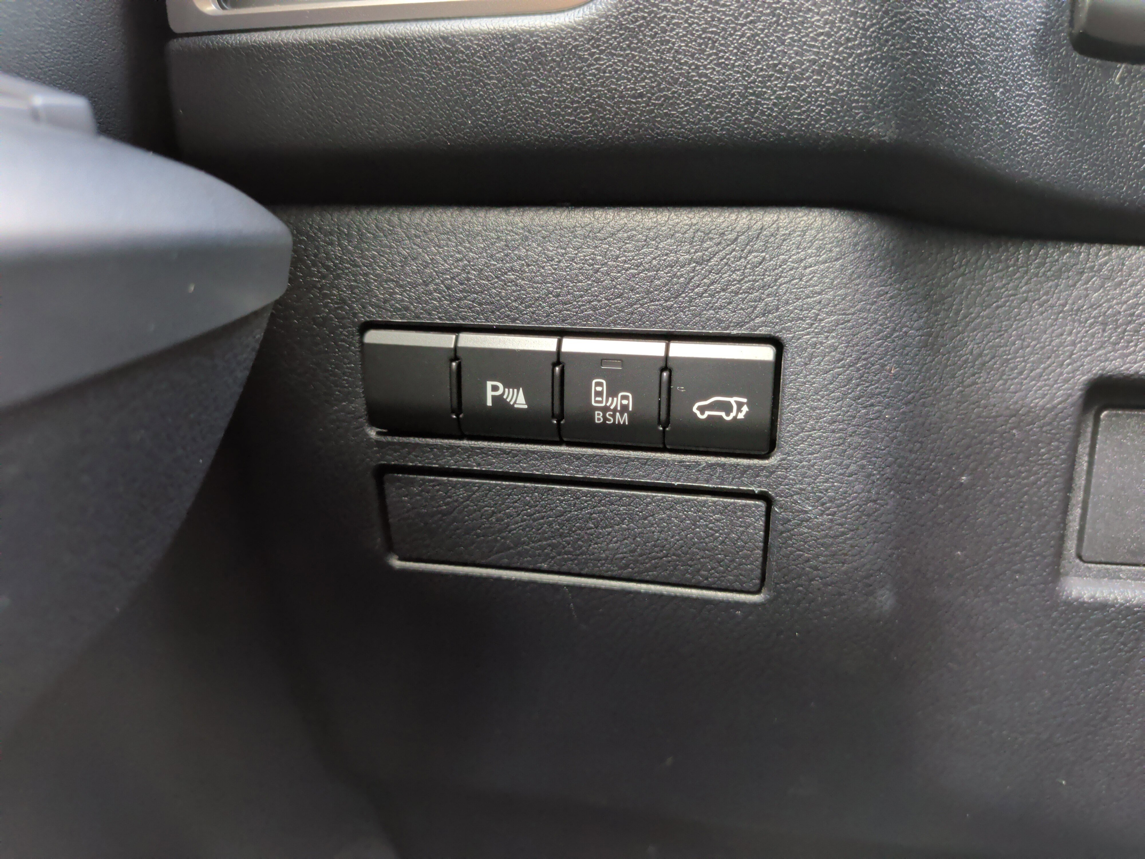 Used 2016 Lexus NX 200t FWD w/ Premium Package image 23