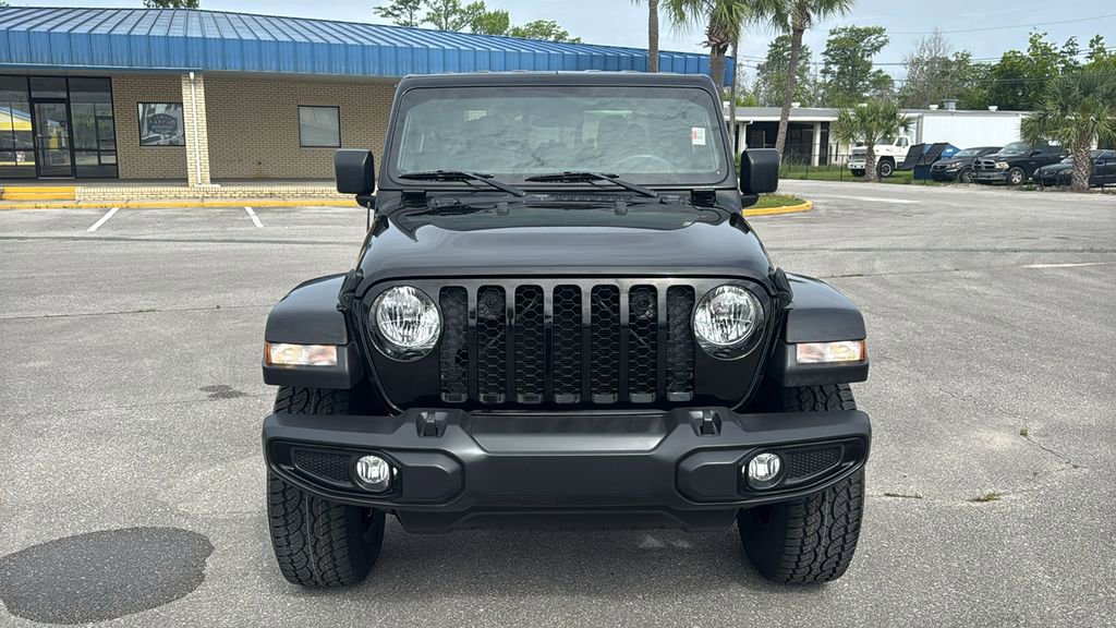 Used 2022 Jeep Gladiator Sport AWD/4WD image 9