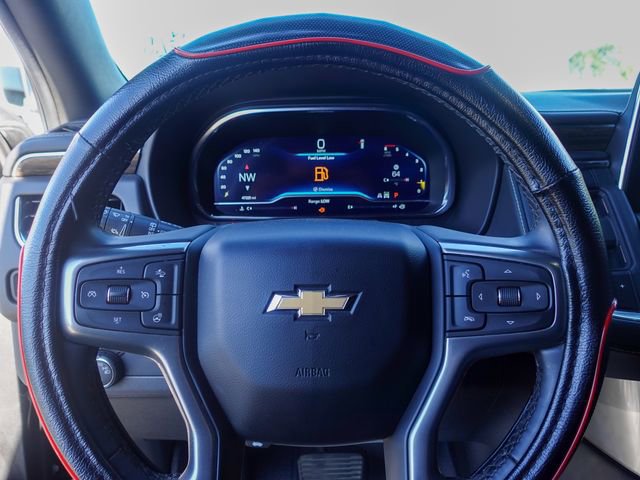 Used 2024 Chevrolet Suburban Premier image 13