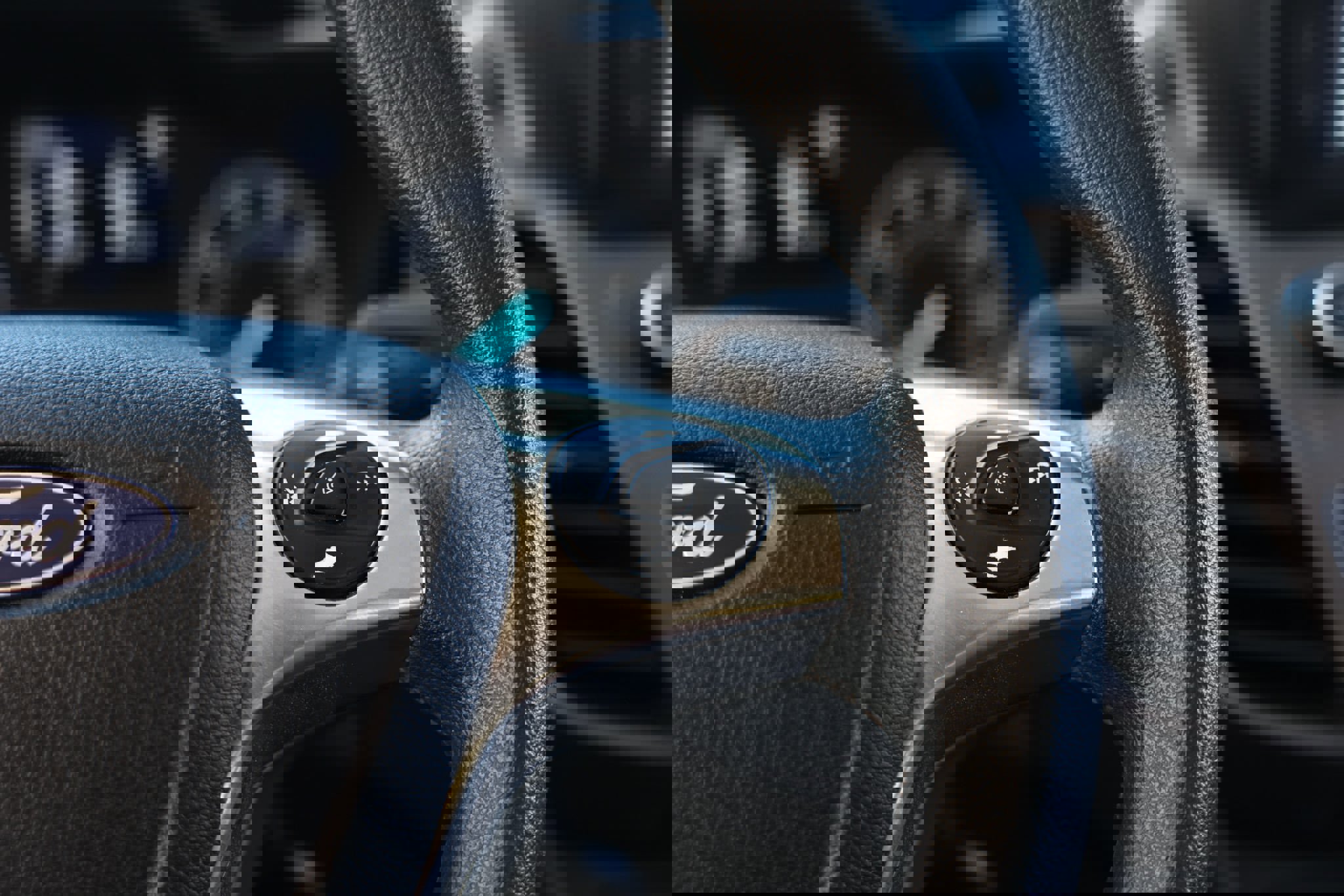 Used 2021 Ford Transit Connect XL image 32