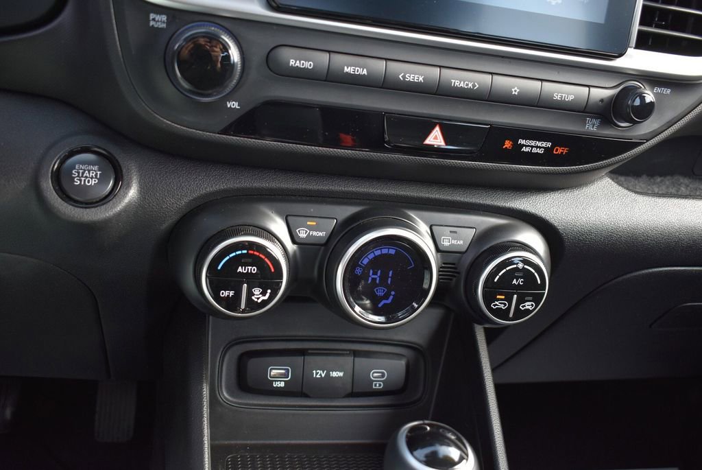 Used 2024 Hyundai Venue SEL image 20