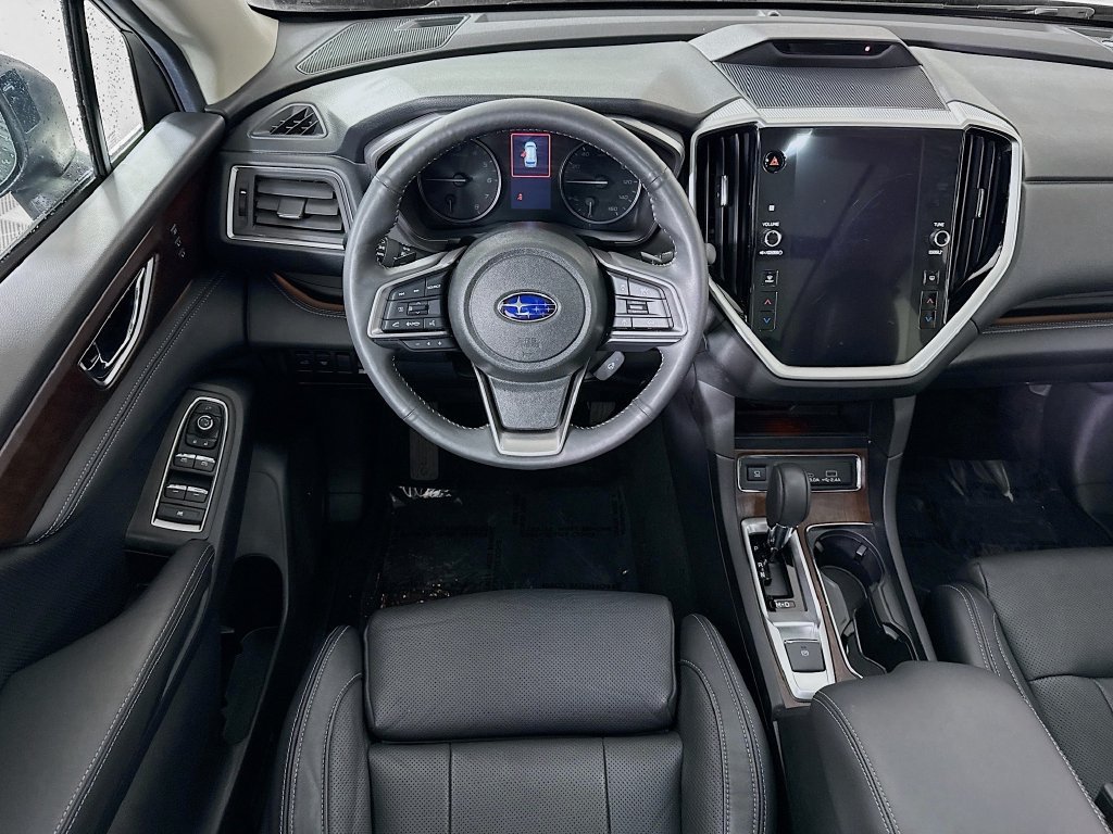 Used 2023 Subaru Ascent Touring AWD/4WD image 4