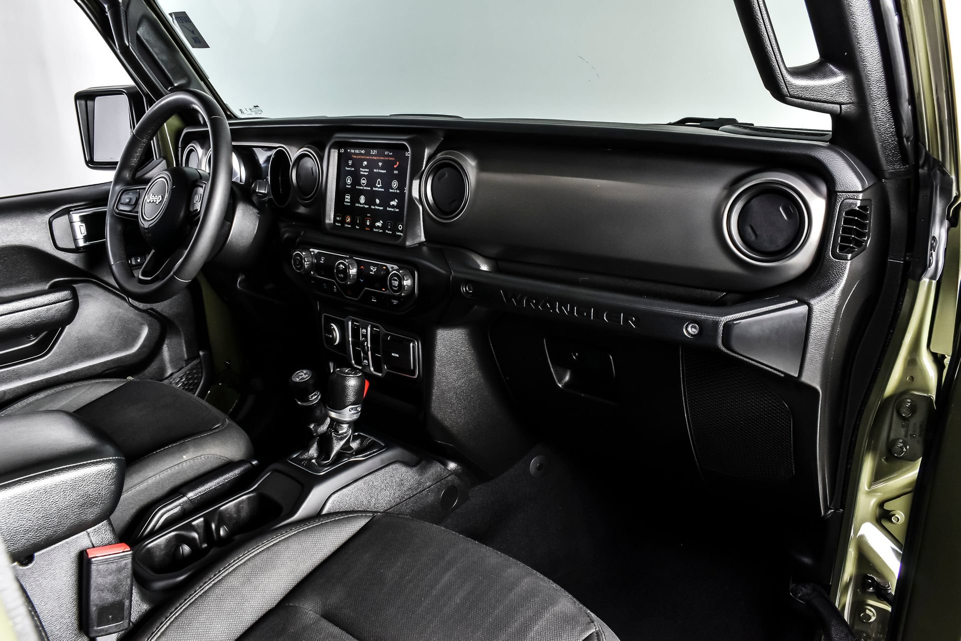 Used 2023 Jeep Wrangler Unlimited w/ 8.4" Radio Group AWD/4WD image 28