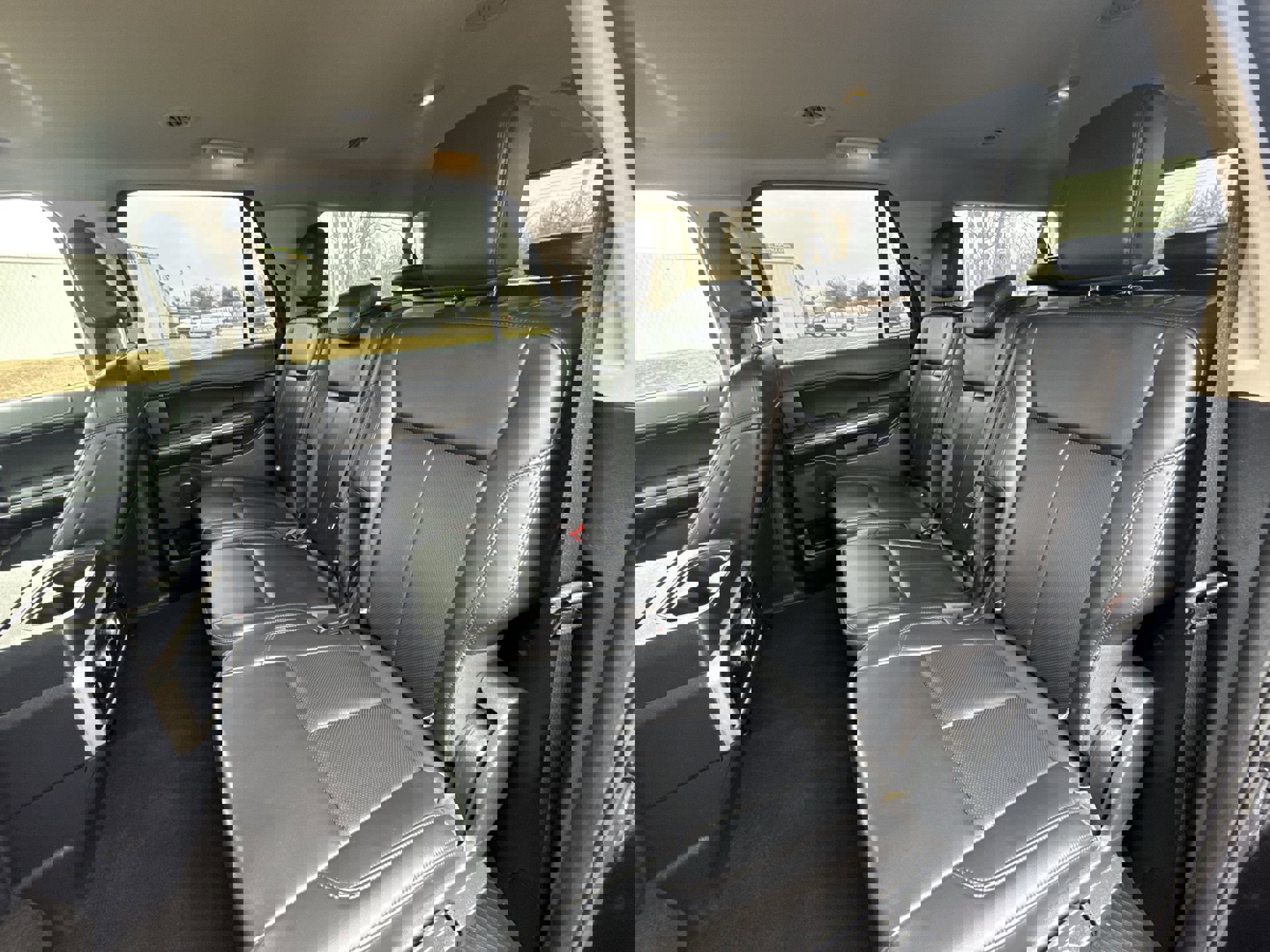 Used 2024 Ford Expedition Max XLT image 23