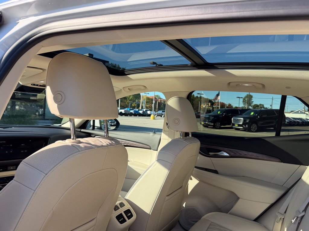 Used 2023 Buick Envision Avenir AWD/4WD image 15